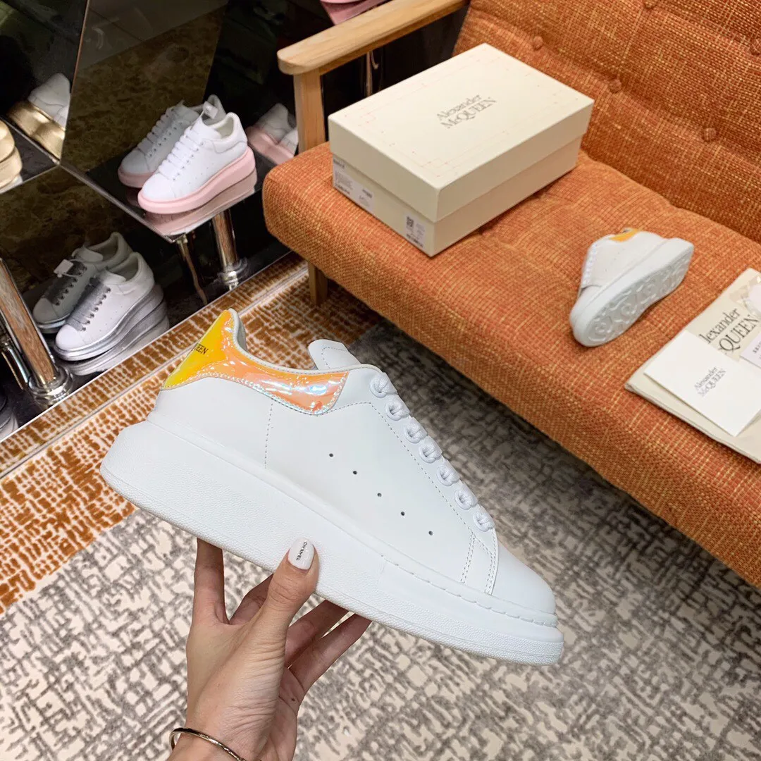 👟👟Ex-factory price 480👟👟 Men's size +10 High-quality upgraded version🔥Real shot of Alexander McQUEEN (McQueen)🎉The highest quality silk cowhide version on the market🎊, imported water-dyed sheepskin inside, counter 1:1 replica, star style T stage catwalk, a must-have for fashionistas , the original high-temperature and ultra-clear air compressor logo on the foot, absolutely counter-matched version, the arc of the back bag is truly genuine 0⃣️ difference, using an exclusive privately molded double-layer vacuum outsole, which is light on the foot and has excellent rebound! Running🏃✈️The first choice item for outdoor sports💅💅Trend and fashion coexist📣 Women’s style: 35-39, Men’s style: 39-44